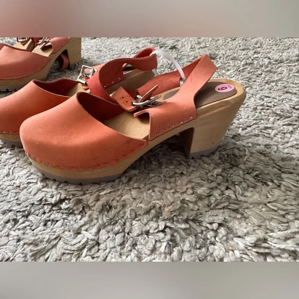 Mia Abba Swedish 70's style wooden clog heels - Picture 3 of 9